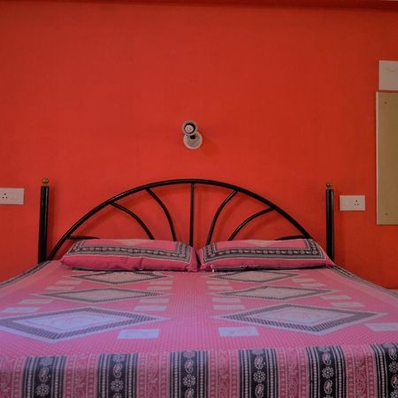 Monte Villa Guest House Candolim Esterno foto