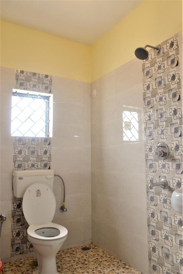 Monte Villa Guest House Candolim Esterno foto