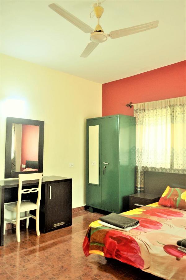 Monte Villa Guest House Candolim Esterno foto