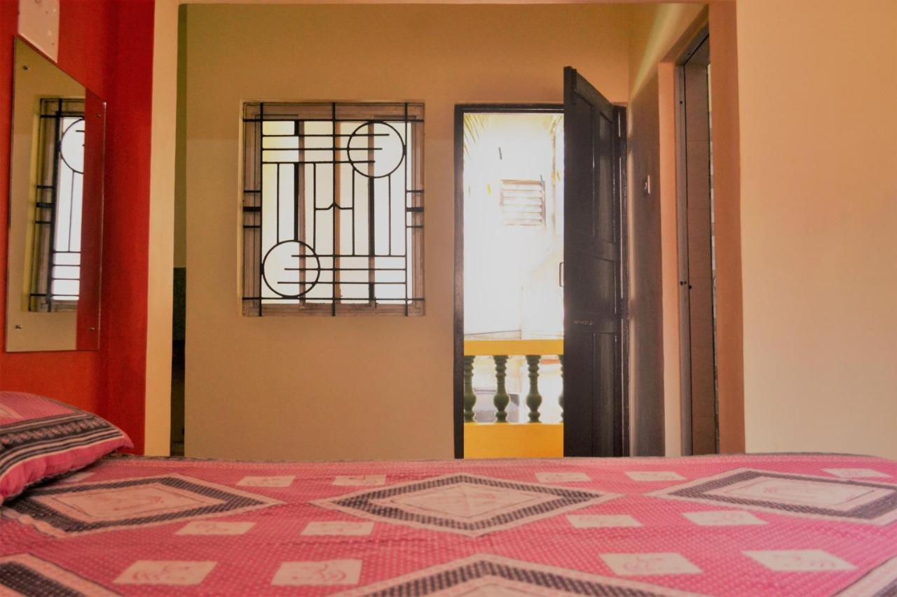 Monte Villa Guest House Candolim Esterno foto