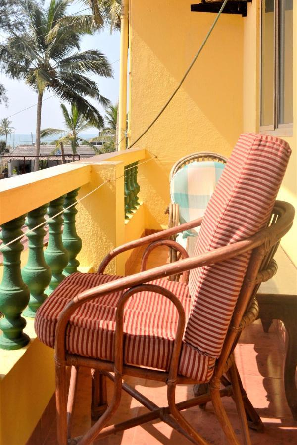Monte Villa Guest House Candolim Esterno foto