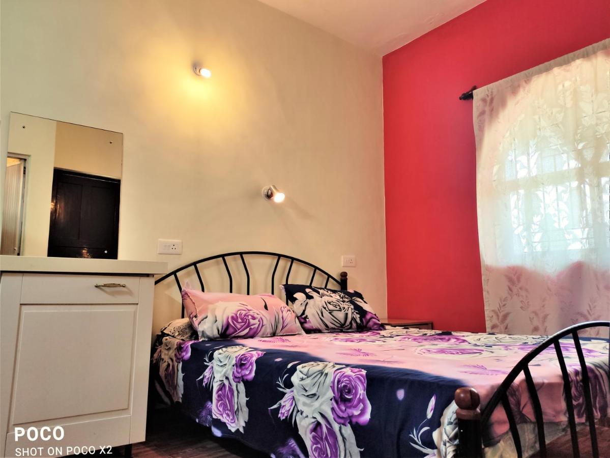 Monte Villa Guest House Candolim Esterno foto