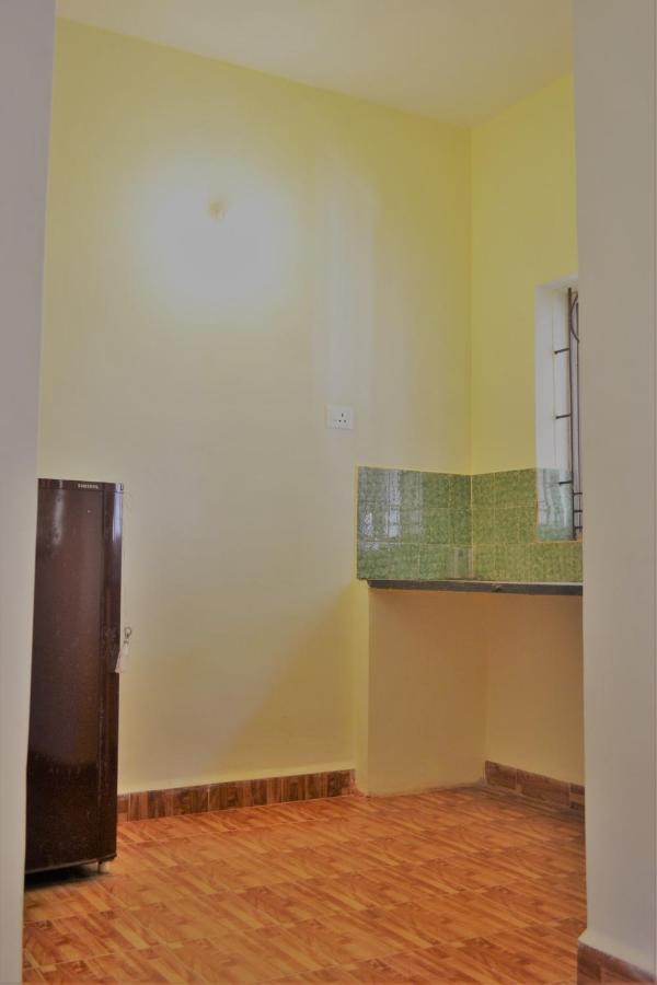 Monte Villa Guest House Candolim Esterno foto