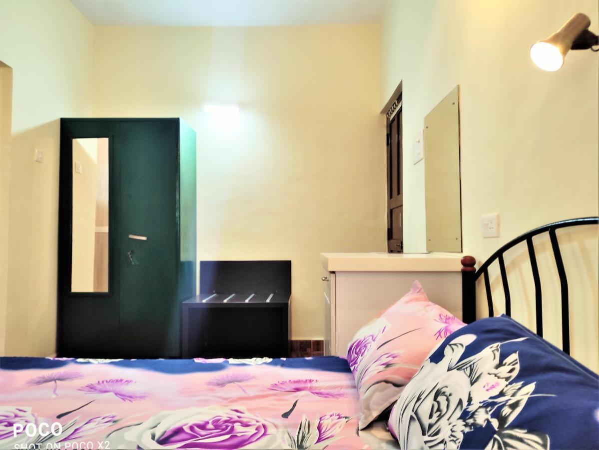 Monte Villa Guest House Candolim Esterno foto