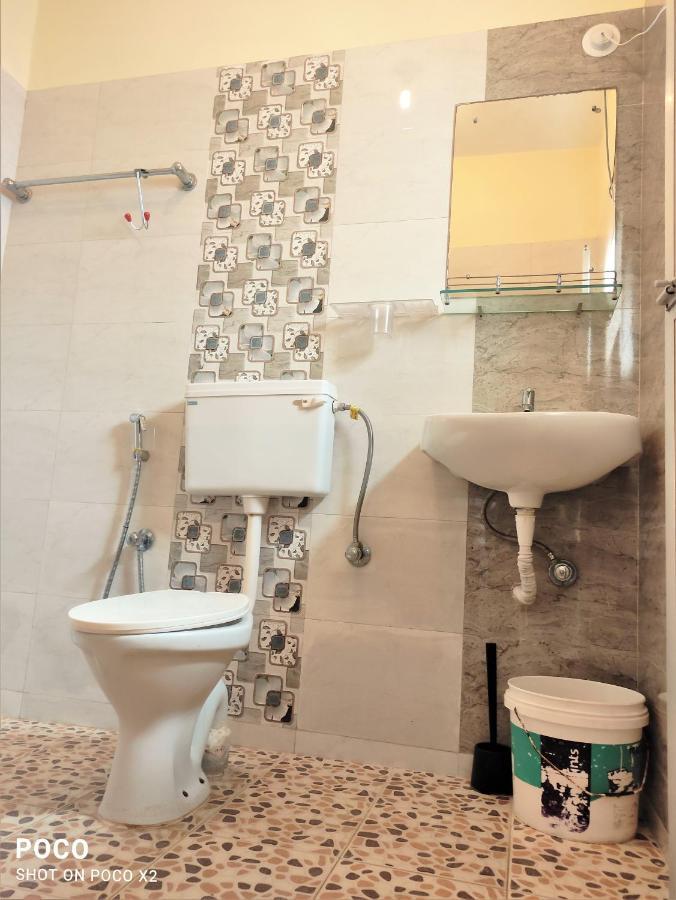 Monte Villa Guest House Candolim Esterno foto
