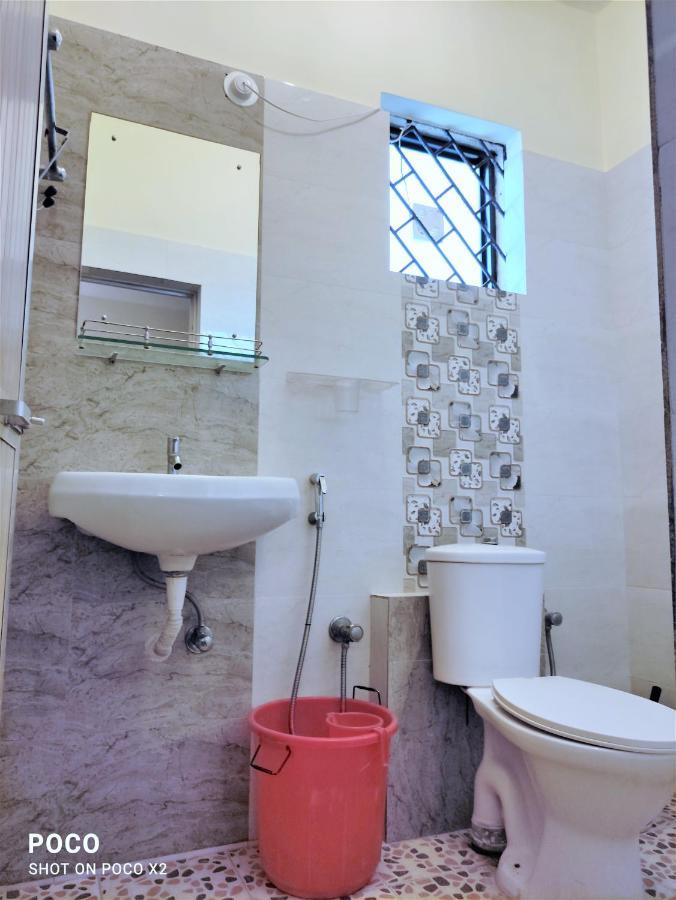 Monte Villa Guest House Candolim Esterno foto